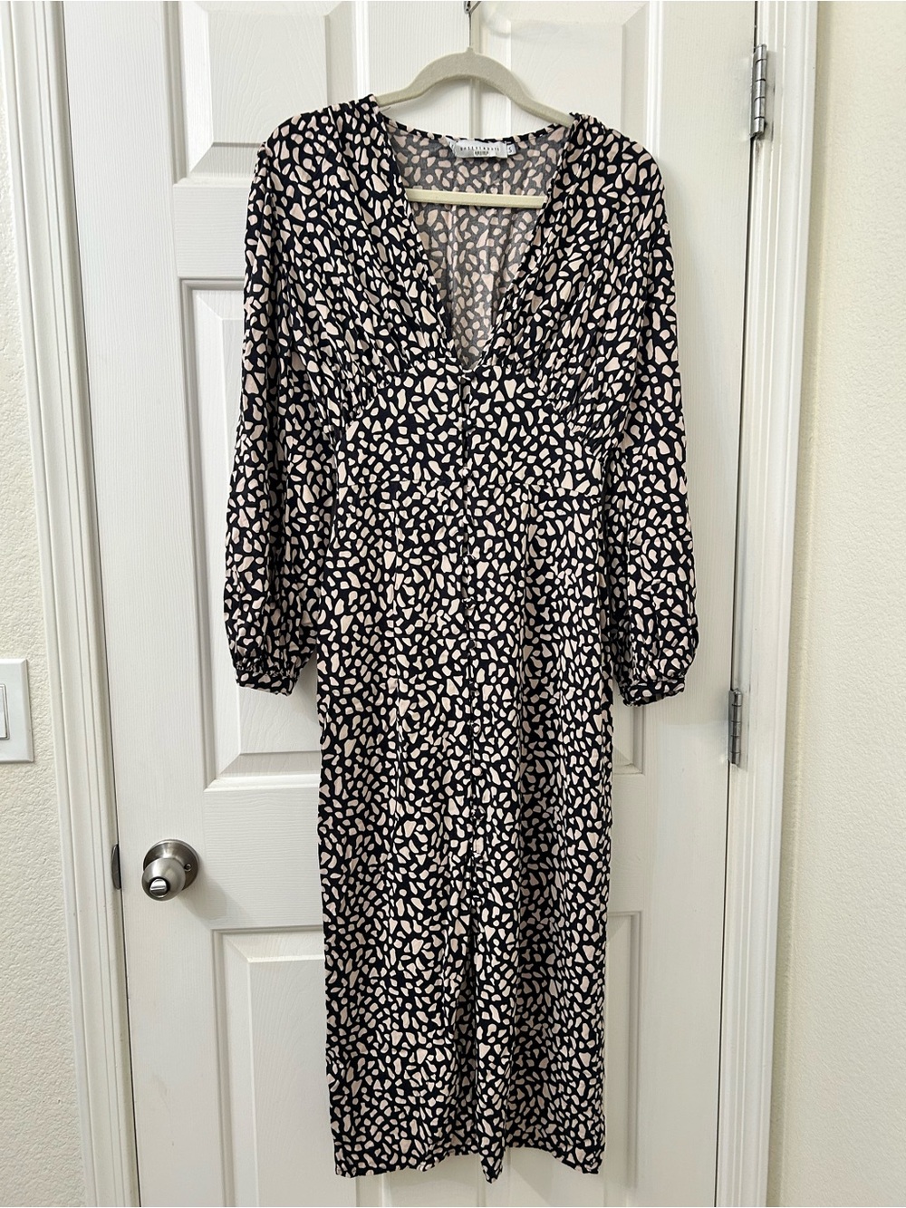 OHSEVENDAYS Black Midi Dress with Cream Abstract Spot Print $32 OBO.